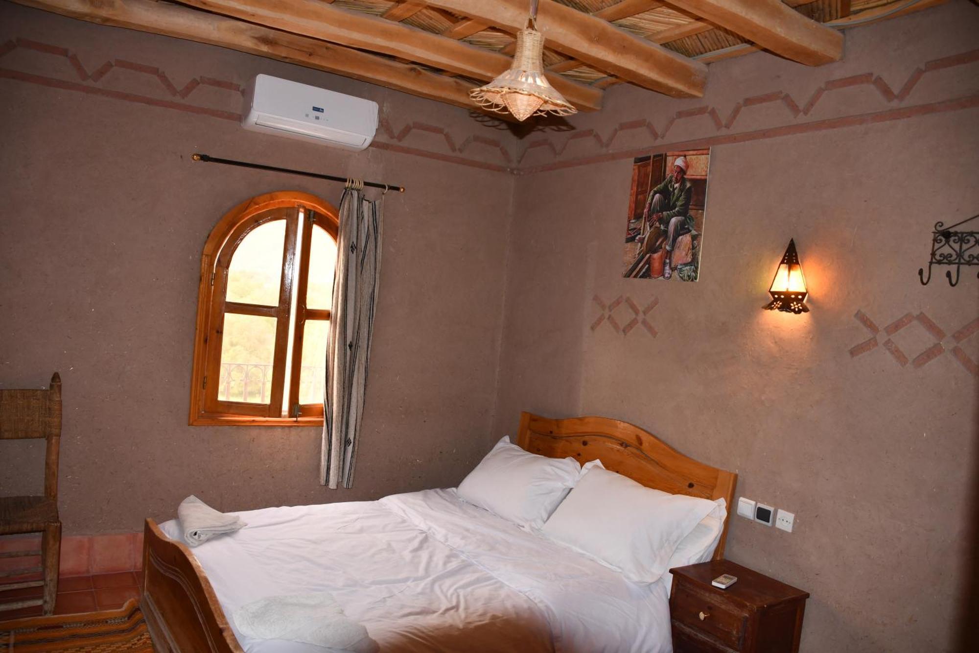 Bed and Breakfast Gite D'Etape Tamaloute Bou Tharar Экстерьер фото